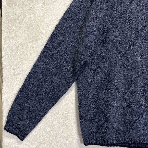 Bowen & Wright Men's Shetland Wool V-Neck Diamond Sweater Blue Size Medium - Picture 3 of 16